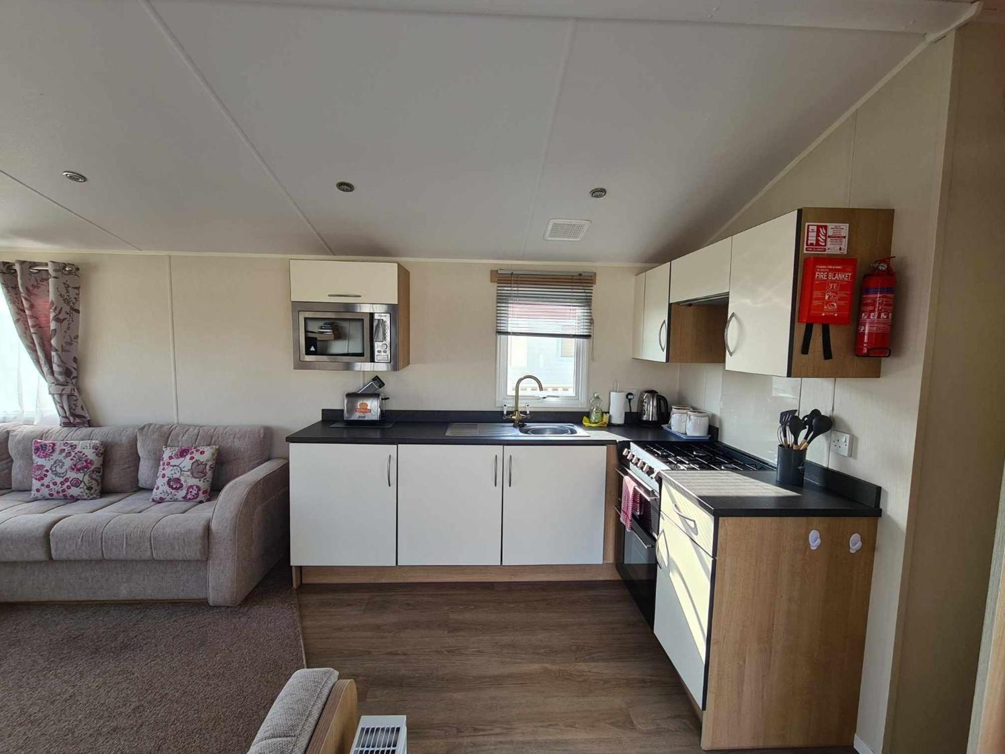 Happy Days Caravan Primrose Valley ฟายลี ภายนอก รูปภาพ
