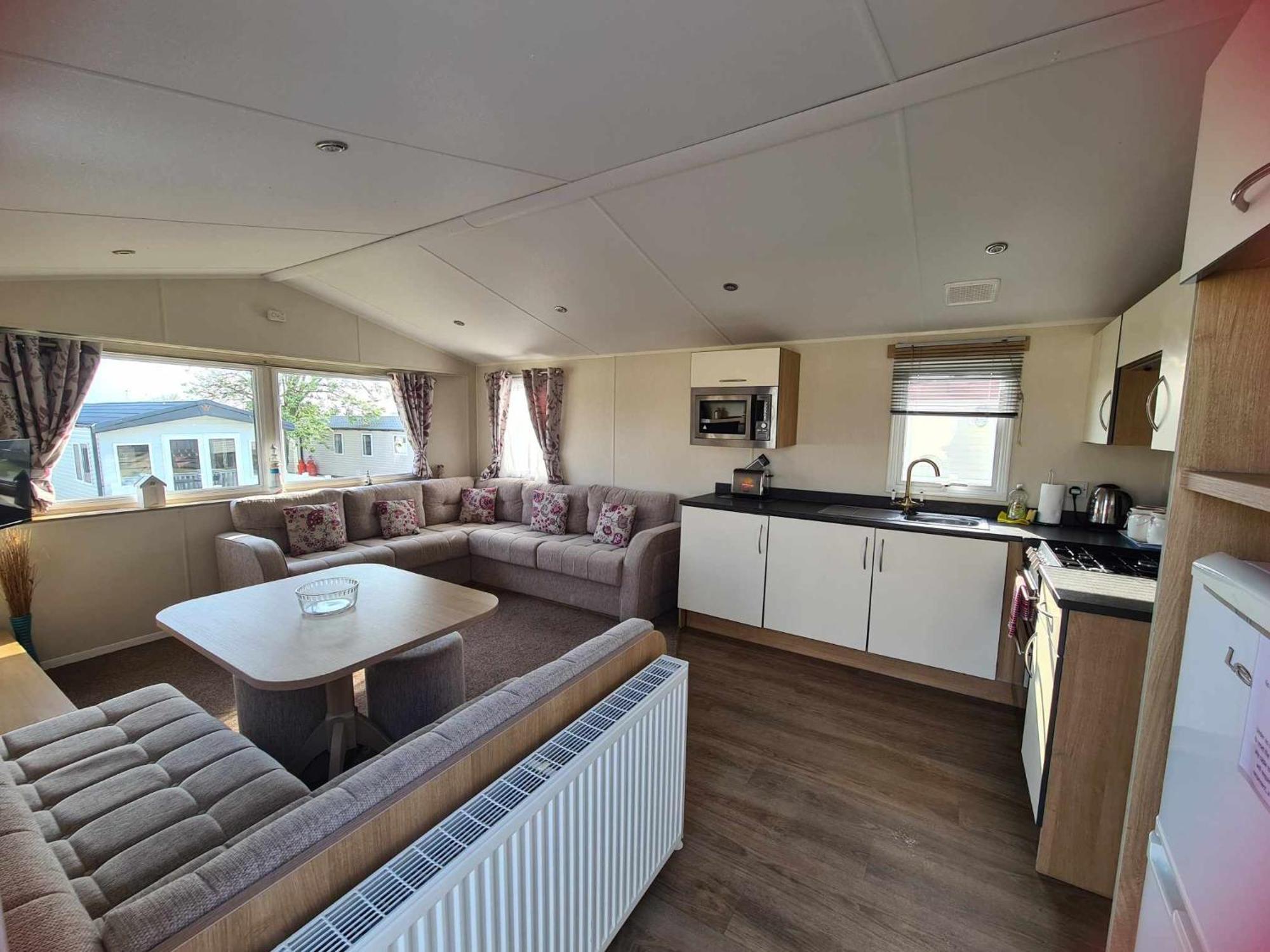 Happy Days Caravan Primrose Valley ฟายลี ภายนอก รูปภาพ